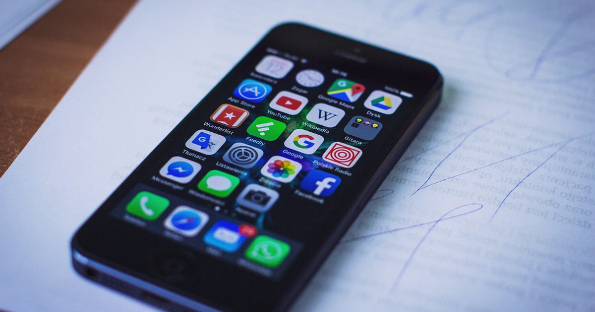 Макс вернулся в App Store
